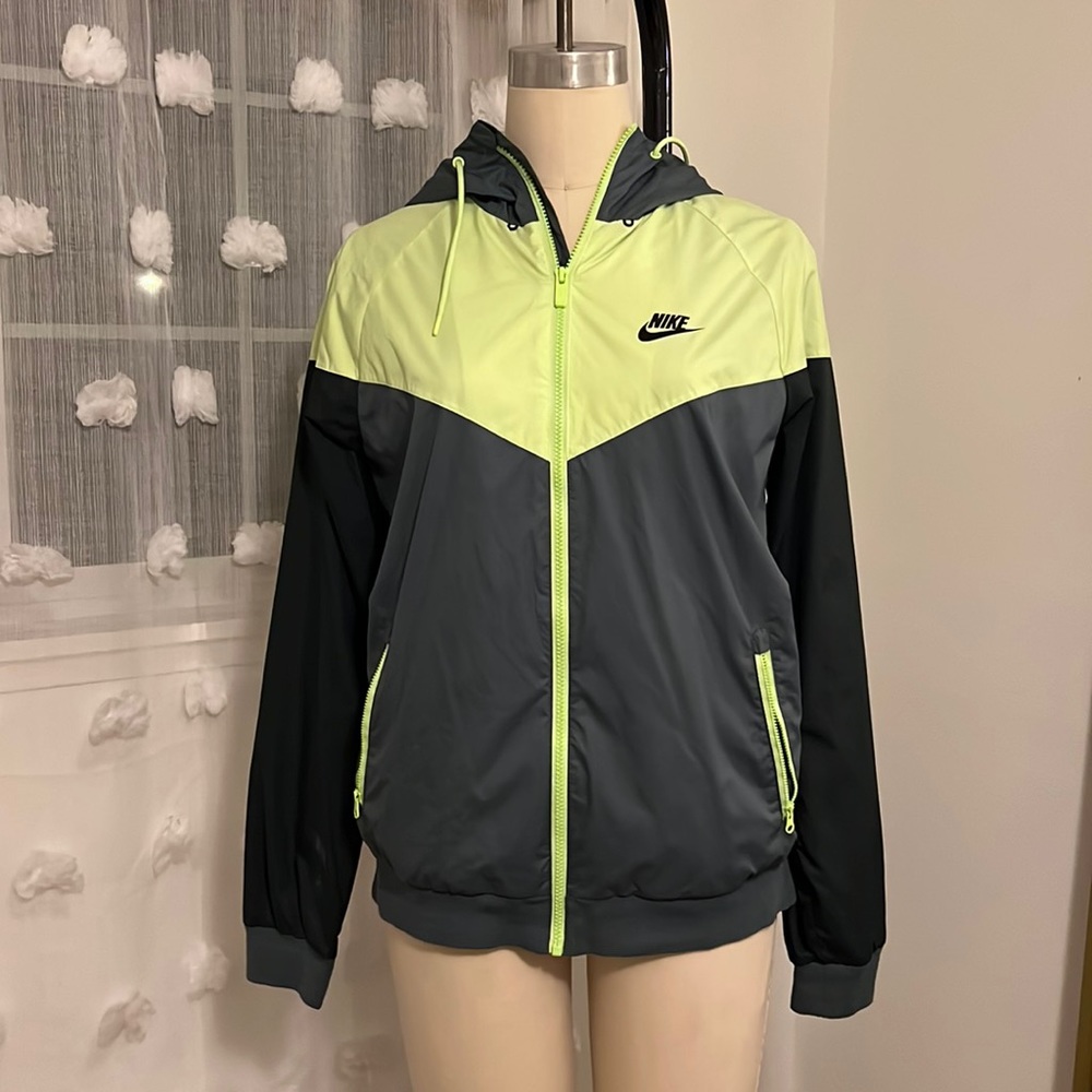 Nike tech Windrunner lime green/emerald jacket